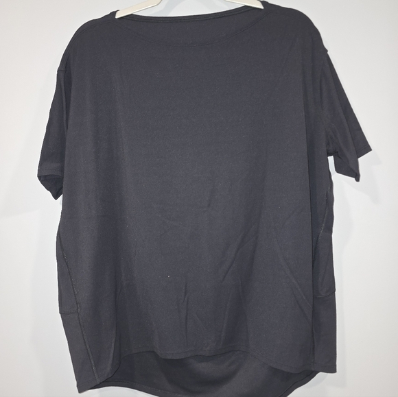 lululemon athletica Tops - Lululemon Back in Action Short Sleeve Shirt Black Size 10 / 12 Excellent EUC L3